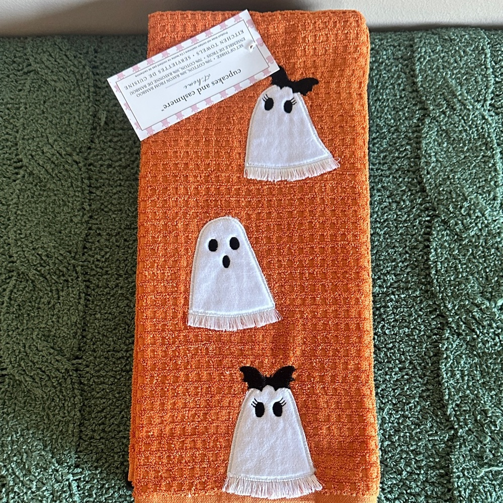 cupcakes & cashmere Kitchen Towels Halloween Ghost 👻 Set of 3 NEW!